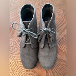 Dr Scholl’s: gray wedge booties, 7.5W 7.5 Wide